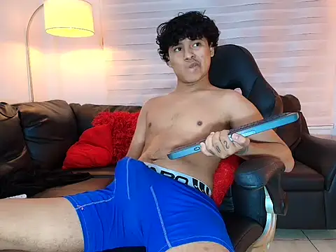 Webkamerová show kristhofer_levis_