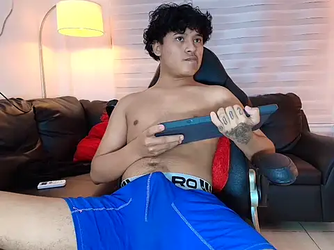 Show de kristhofer_levis_ na webcam