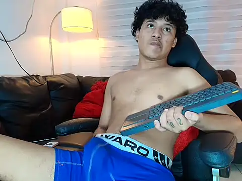 kristhofer_levis_ Show Webcam