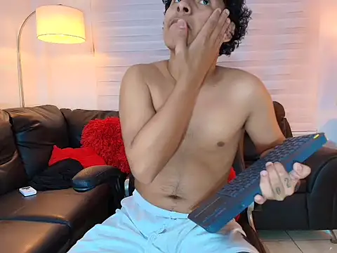 kristhofer_levis_ Шоу с уебкамера