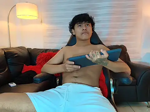 kristhofer_levis_ 网络视讯表演