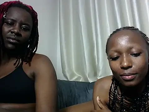 Mochi_24's Webcam Show
