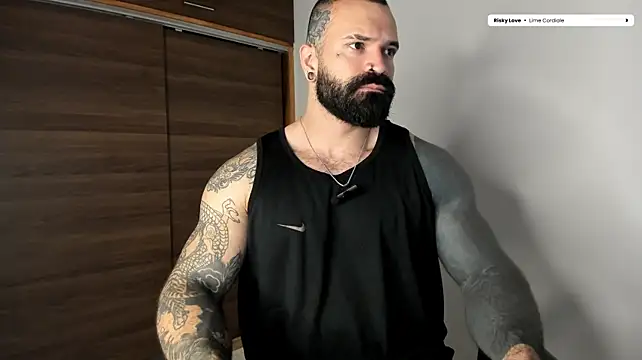 Webkamerová show Muscleliam