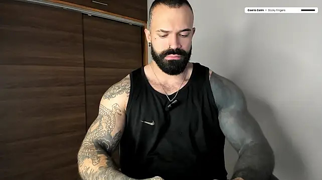 Webkamerová show Muscleliam