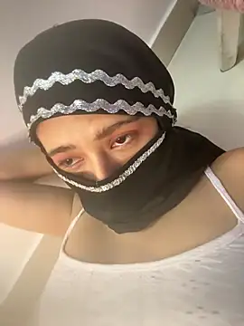 Dalia_nouri Show in webcam