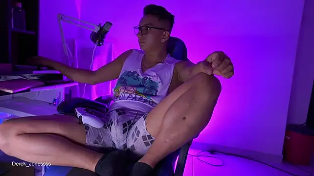Webkamerová show Derek_Jonesss