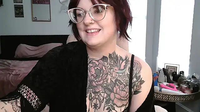 CherryPoppinsx: вебкам-шоу