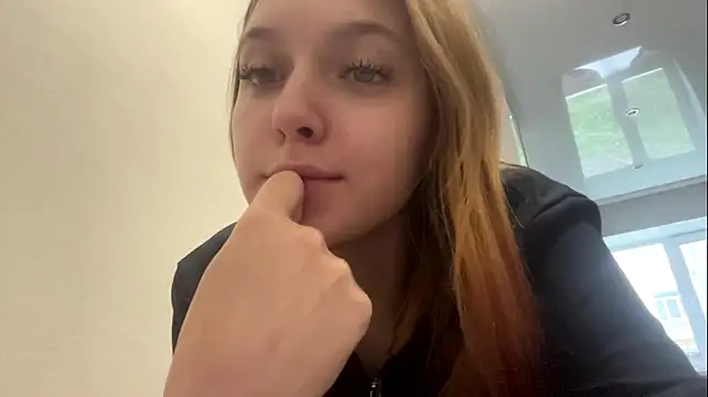 Arimy Adlı Modelin Canlı XXX Sohbeti