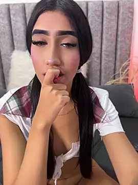 Živý XXX chat bellaa_roosse