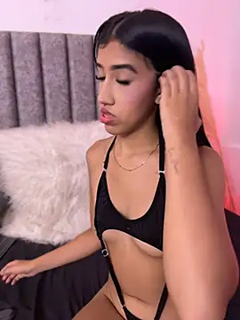 צ'אט XXX בשידור חי של bellaa_roosse