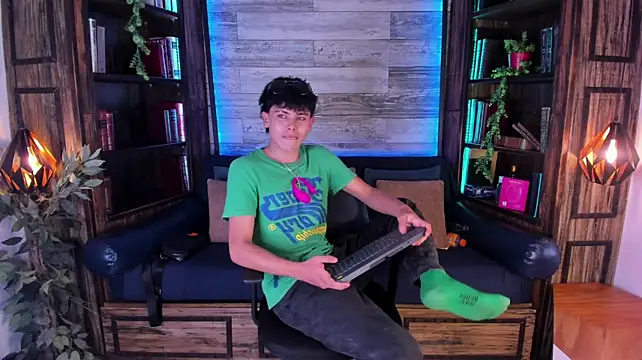 MichaelBanks 网络视讯表演