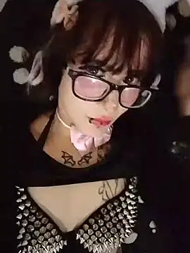 Živý XXX chat DemonDollyx