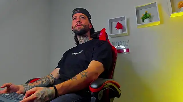 Nicolas_Overlord Webcam Show