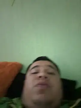 Raul-37's Webcam Show