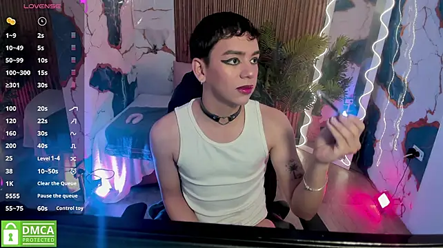 Show modela Nicosoft_tay na web-kameri