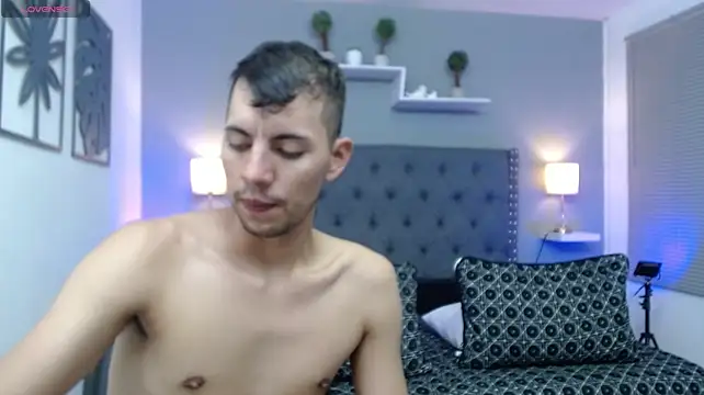 Show modela thesupercum_xxx_ na web-kameri