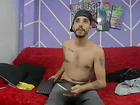 Pokazy przed kamerką – Tayler_ospina_