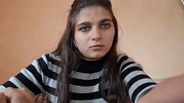 Show modela CleotildeAholt na web-kameri
