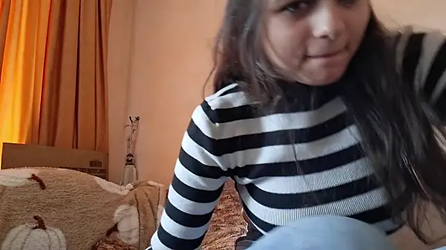 CleotildeAholt élő XXX-chatje