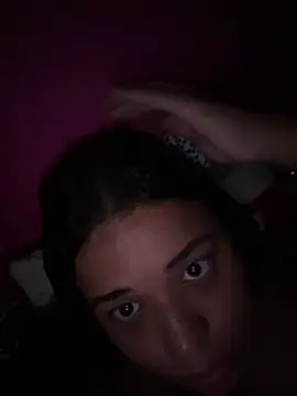 julianabfgsilvaa80 Show in webcam