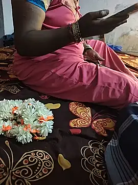 vedhawifecouples Webcam Show