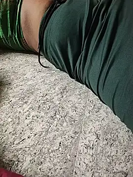 vedhawifecouples Pertunjukan Webcam