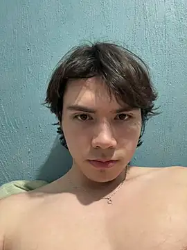 Aar_guts' Webcam Show