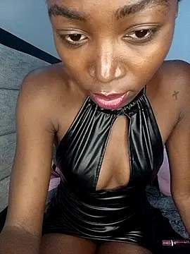 urgirltina – webcam-show