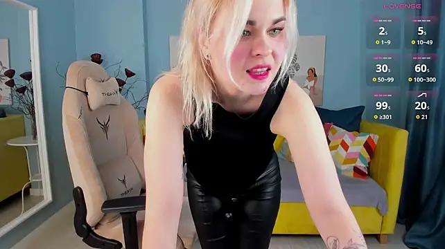 DaisySnow Show in webcam