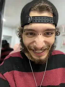JojoBrando_ Show in webcam