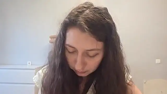 ChrystalAlma live XXX chat