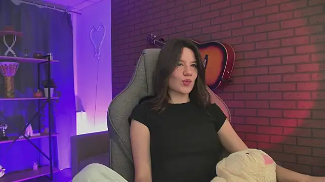 KataraRaven's Webcam Show