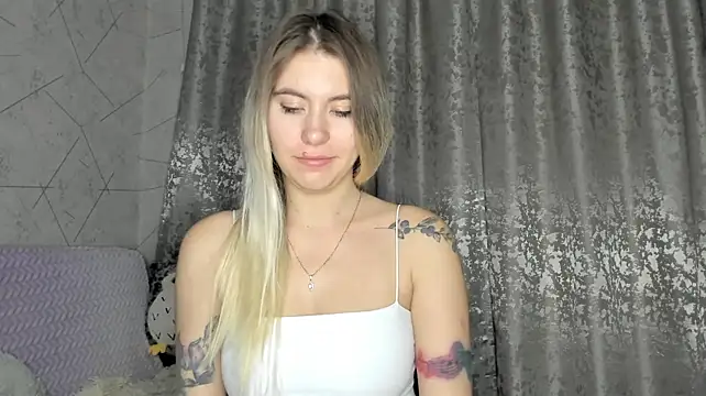Chatroom XXX en direct de KatieLesco