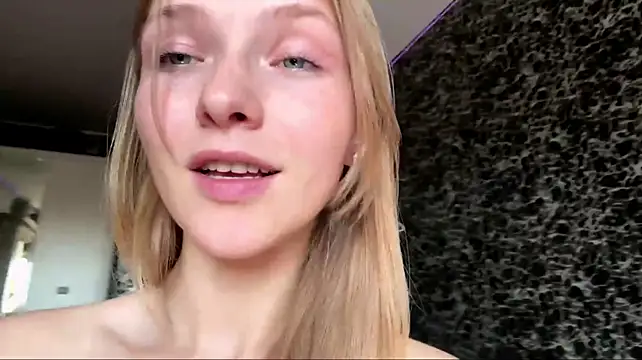 KaseyVentur's Live XXX Chat