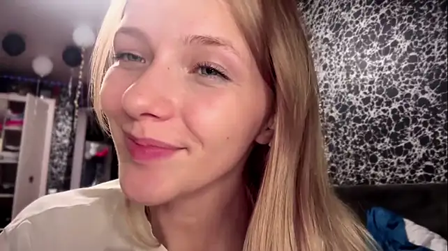 KaseyVentur Chat XXX live