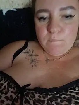Show modela Mila_Bradley na web-kameri