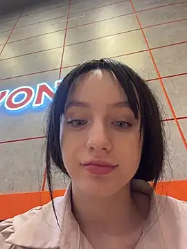Lilonok Adlı Modelin Canlı XXX Sohbeti