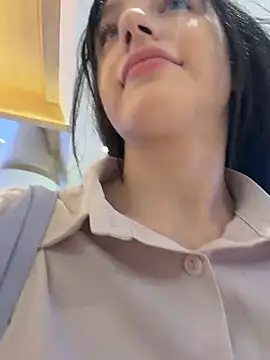 Lilonok লাইভ XXX চ্যাট