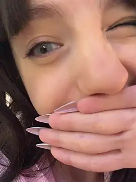 Czat XXX na żywo – Lilonok
