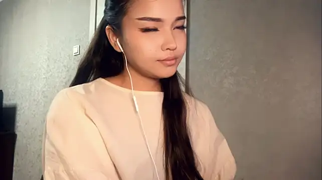 Show modela SuperiorCoil na web-kameri