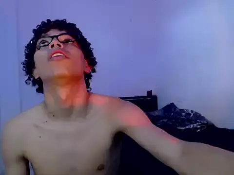 Webkamerová show badgyalx01