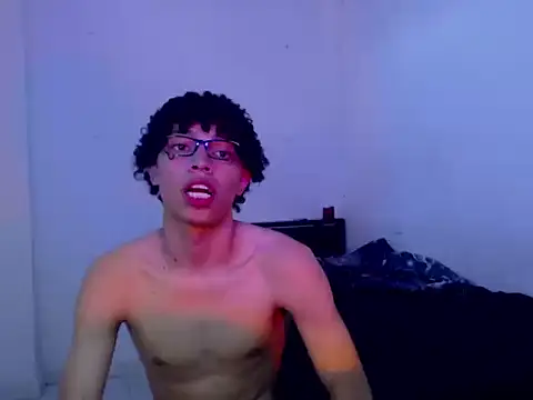 badgyalx01 webcam show