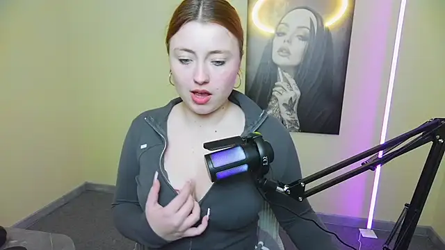 EvelinaEvaa Show in webcam