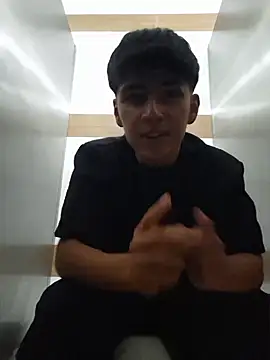 ZaneHoward's Webcam Show