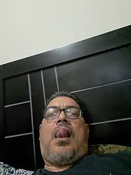 Chavoruco76 Webcamshow