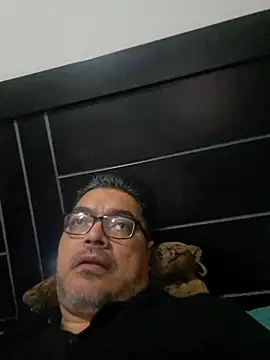 Chavoruco76 Show in webcam