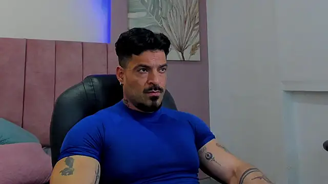 הופעת וובקאם של dennis__coxx