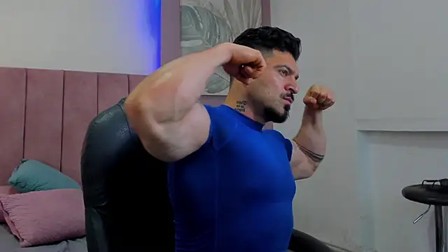 dennis__coxx: διαδικτυακό σόου στην κάμερα