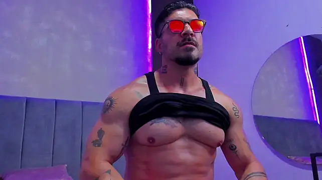 Show de dennis__coxx na webcam