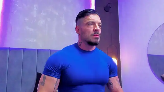 dennis__coxxn Webbikameraesitys